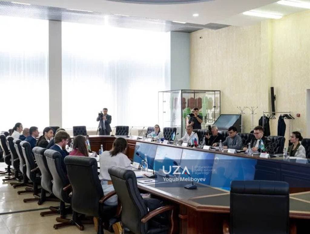 ПРЕСС-ТУР ПО ПОВОДУ ИЗГОТОВЛЕНИЯ СТАЛЬНОГО ОСНОВАНИЯ ДЛЯ РЕАКТОРА АТОМНОЙ ЭЛЕКТРОСТАНЦИИ