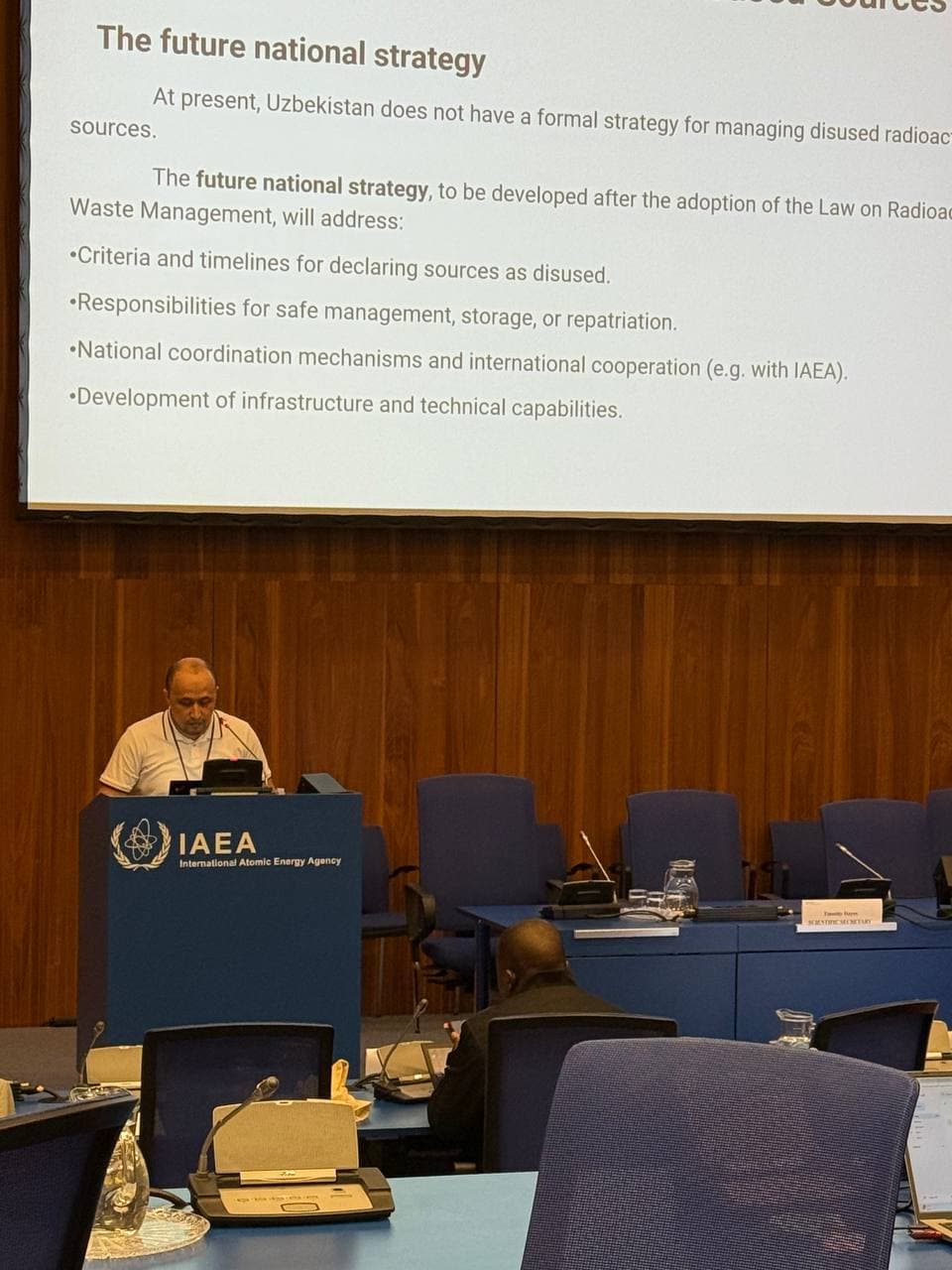 ОБРАЩЕНИЕ С ВЫВЕДЕННЫМИ ИЗ ОБРАЩЕНИЯ ИСТОЧНИКАМИ ИОНИЗИРУЮЩЕГО ИЗЛУЧЕНИЯ