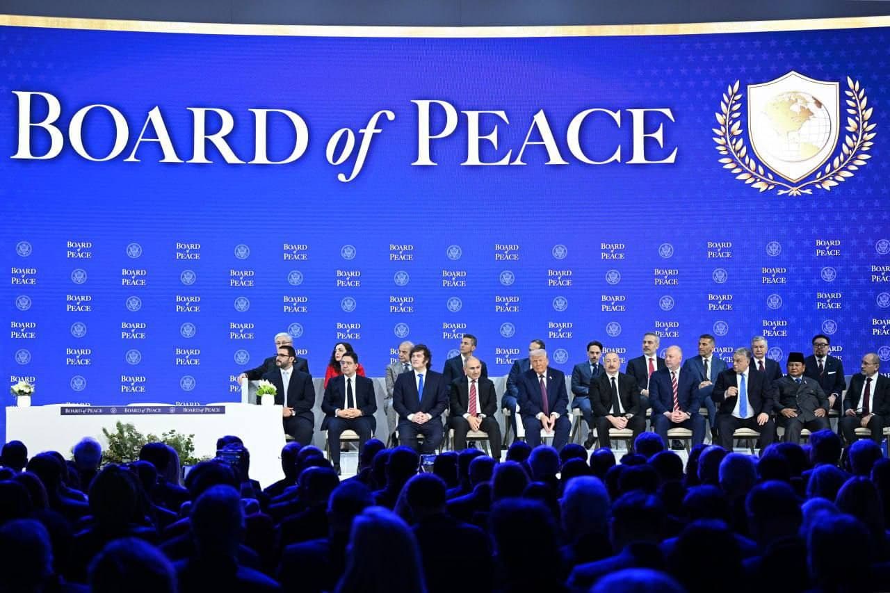 Президент Узбекистана подписал устав Совета мира