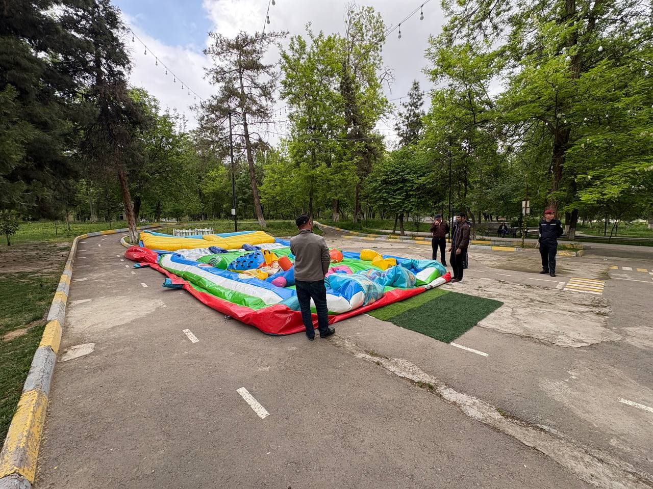 Незаконные "Батуты", угрожающие жизни детей! Комитет предупреждает: в отношении БАТУТОВ, не отвечающих требованиям закона, будут приняты строгие меры!