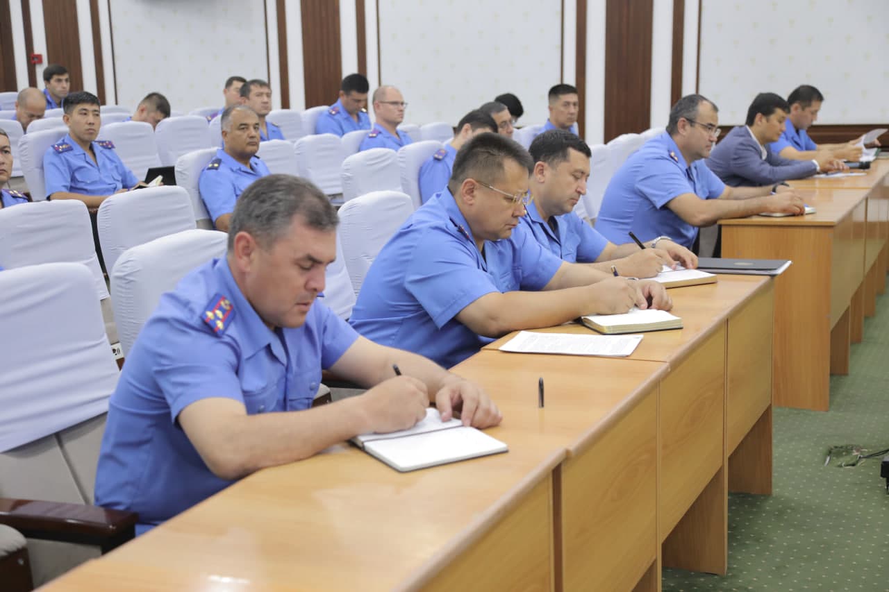 Vazirlik tomonidan otaliqqa olingan yoshlar bilan manzilli ishlash bo‘yicha kengaytirilgan muhokama yig‘ilishi o‘tkazildi