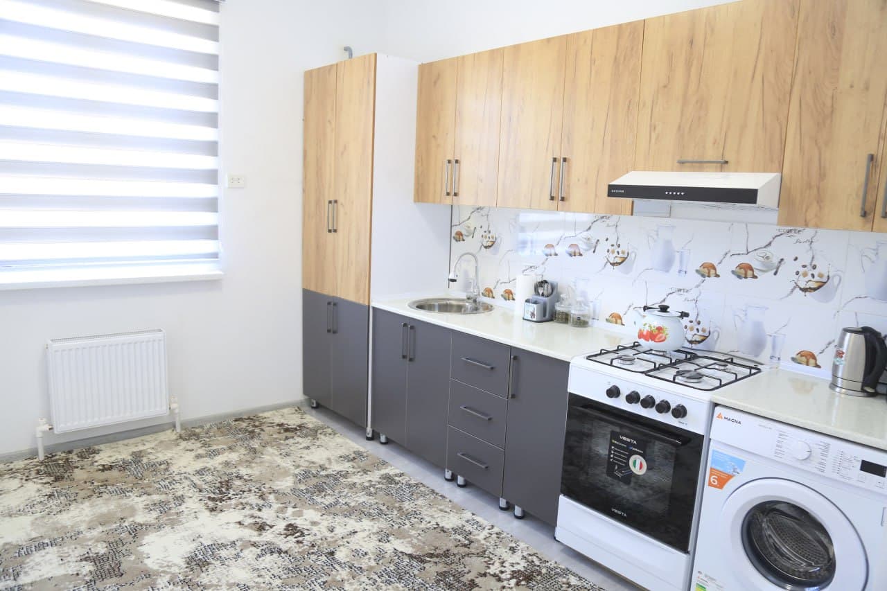 Favqulodda vaziyatlar vaziri general-mayor A.X.Qo‘ldoshev Chirchiq shahrida barpo etilgan yangi uylar kalitini o‘z egalariga topshirdi