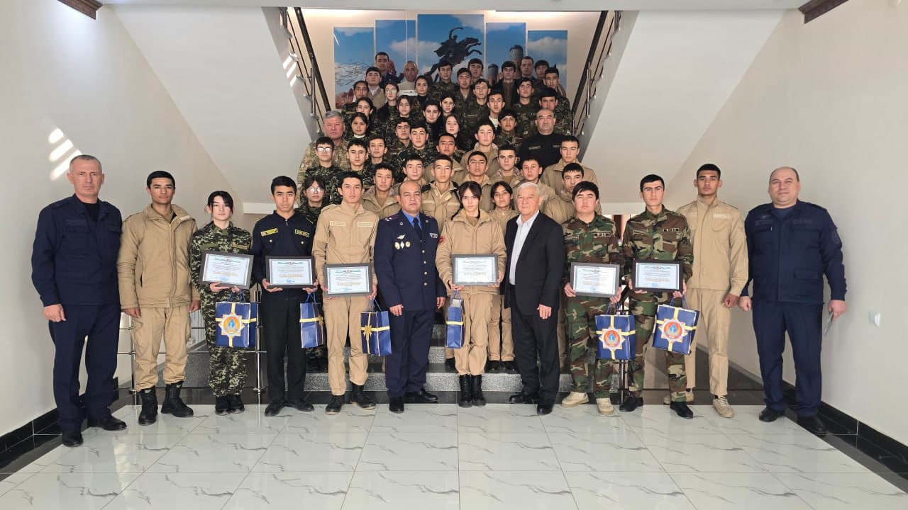 Hududlarda “Rahbar va yoshlar uchrashuvi” bo‘lib o‘tdi