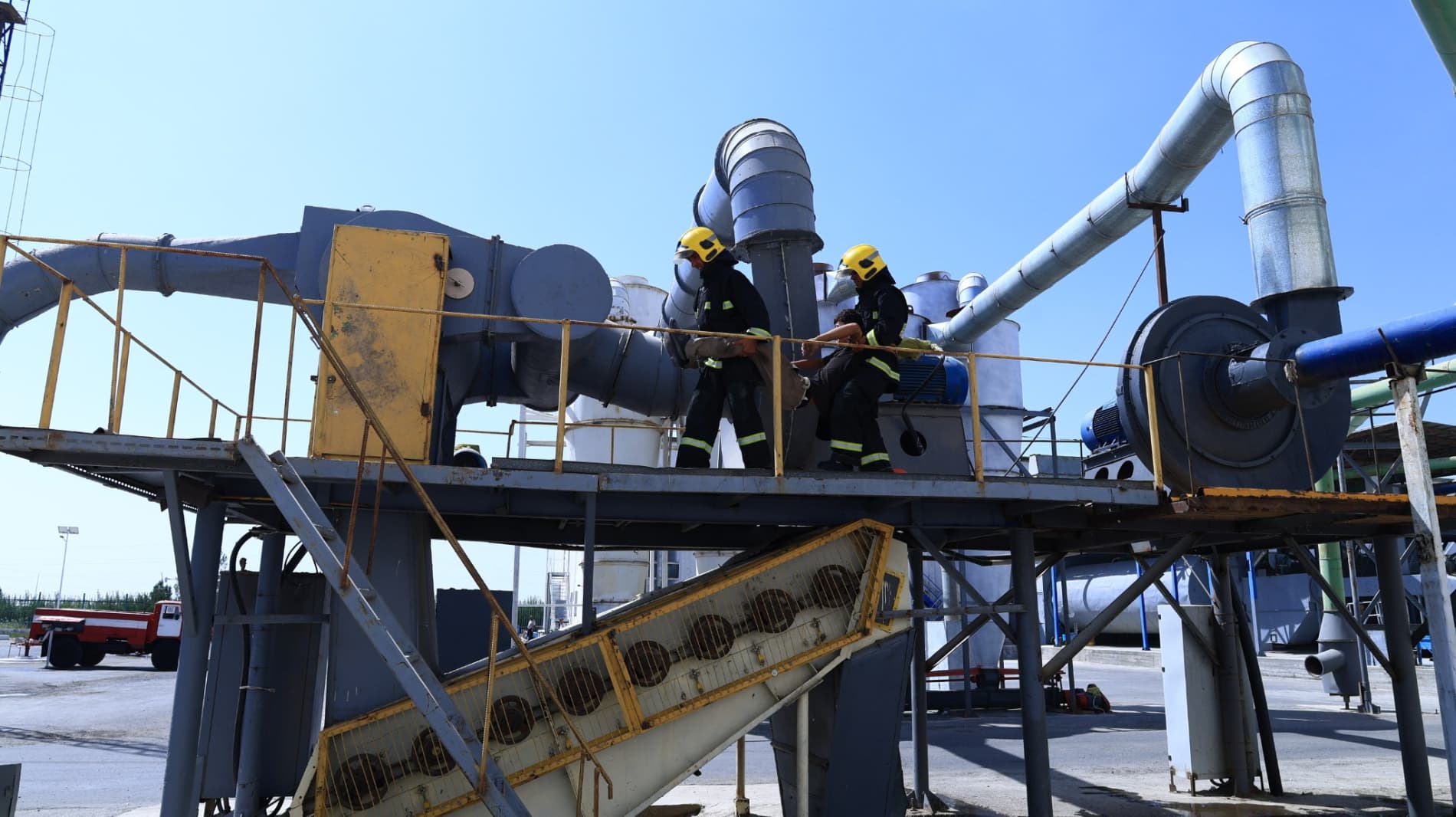 Navoiy viloyati FVB tomonidan maxsus-taktik o‘quv mashqi o‘tkazildi