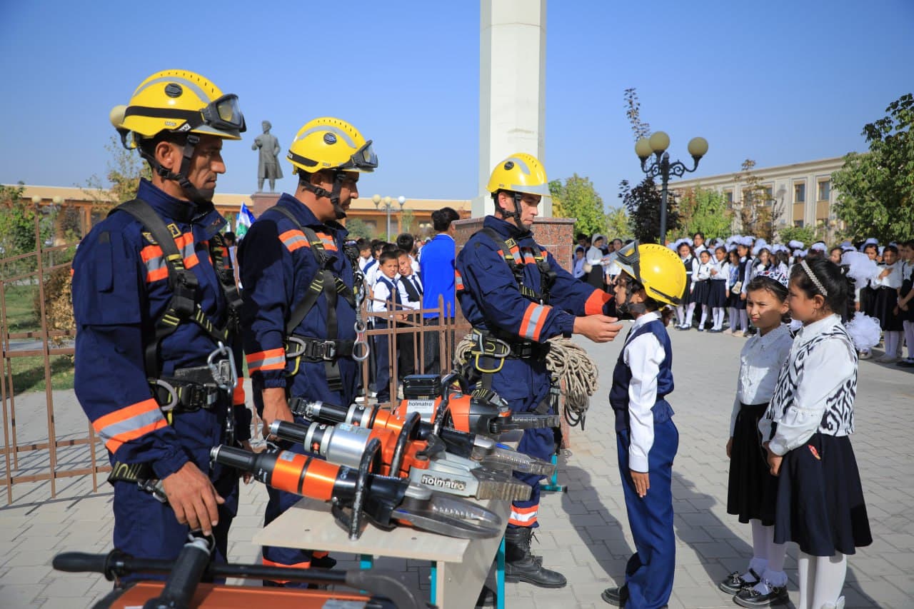 “Jasorat sinfi” oʻquvchilarining tantanali “Vaʼda berish” tadbiri bo‘lib o‘tdi