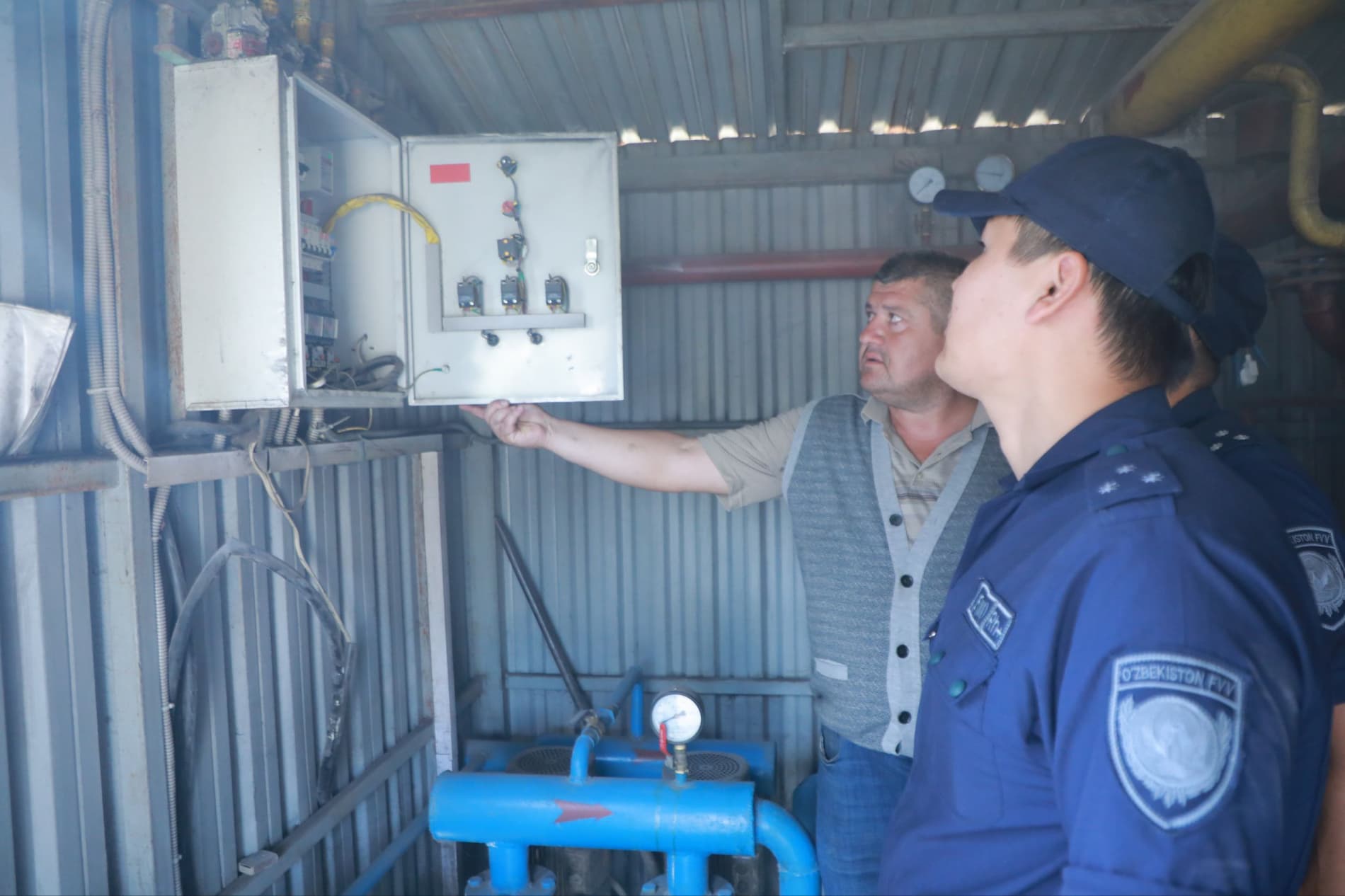 Buxoro va Surxondaryo viloyatlari FVB xodimlari "Yongʻindan ogohlik" umummilliy kampaniyasi doirasida daxldor tashkilotlar bilan hamkorlikda kuchaytirilgan tartibda profilaktik tadbirlar va oʻquv mashgʻulotlari olib bormoqda.