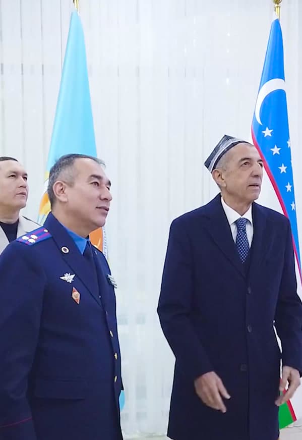 Favqulodda vaziyatlar vazirligi va Oʻzbekiston Yozuvchilar uyushmasi oʻrtasida oʻzaro hamkorlik toʻgʻrisidagi Memorandumni imzolandi hamda “Armiya va tarbiya” kitobining taqdimoti boʼlib oʼtdi