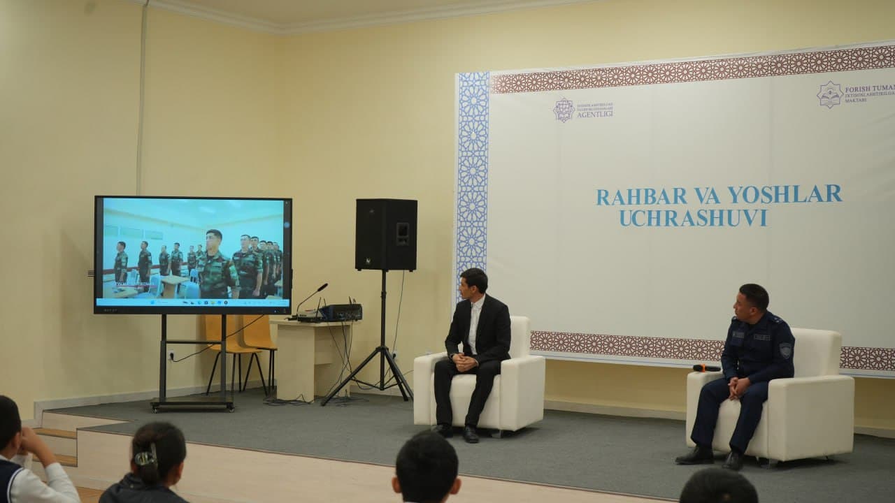 Rahbar va yoshlar: vatanparvarlik, fidoyilik va ibratli tajribalar uchrashuvi