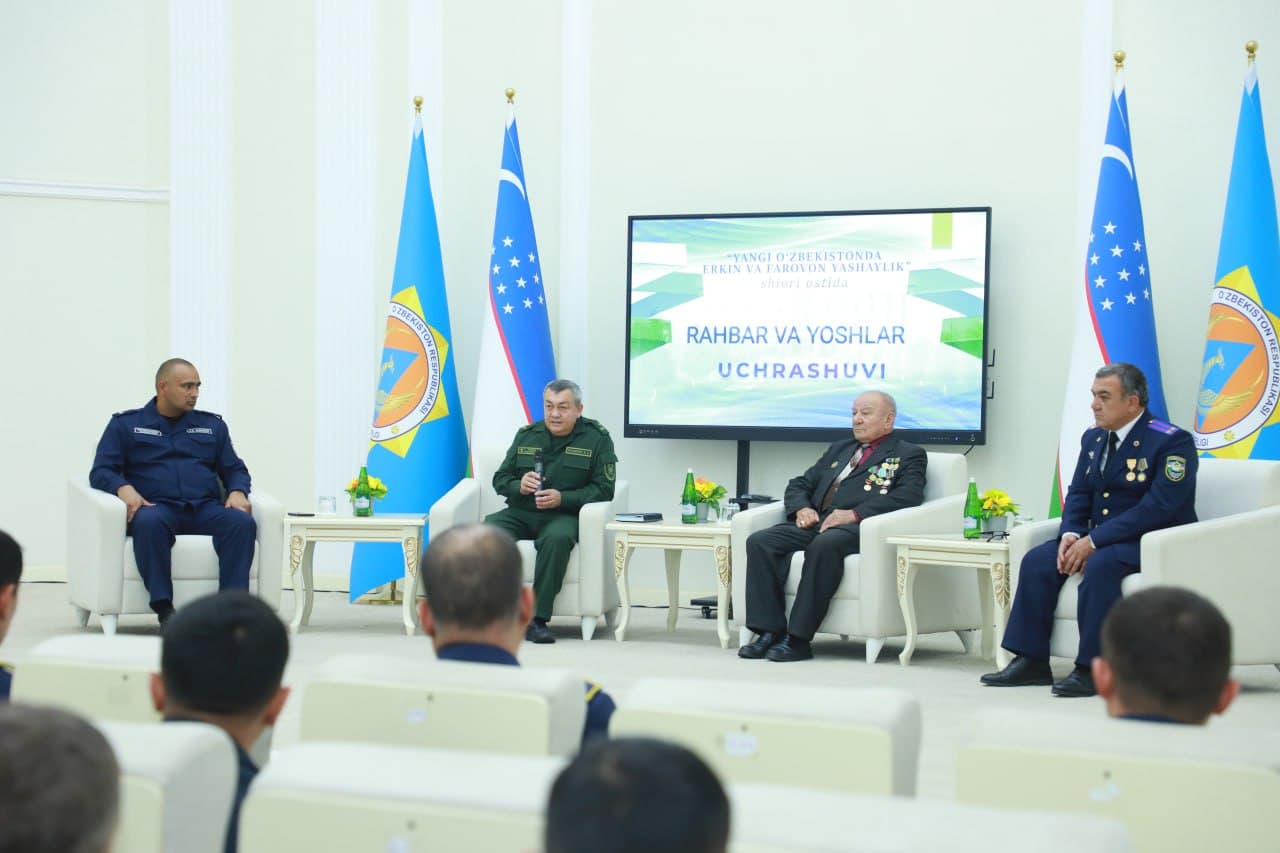 Rahbar va yoshlar: vatanparvarlik, fidoyilik va ibratli tajribalar uchrashuvi