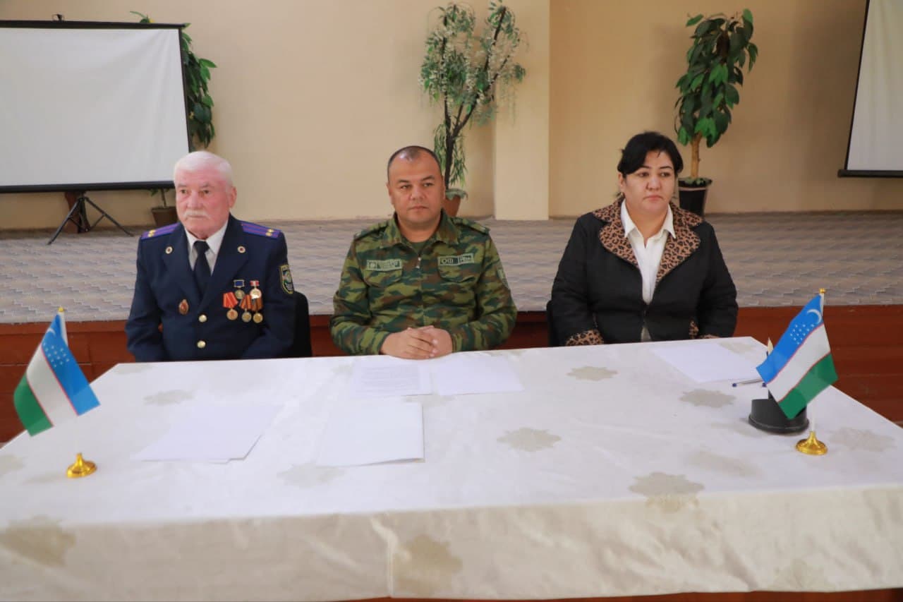 Rahbar va yoshlar: vatanparvarlik, fidoyilik va ibratli tajribalar uchrashuvi