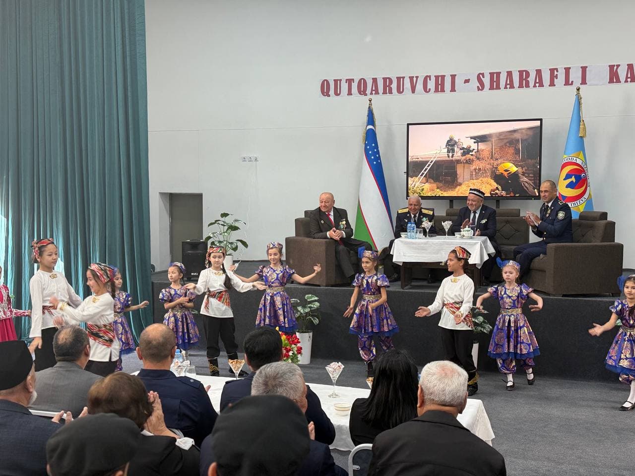 Toshkent viloyati FVBB tomonidan faxriylar hamda yosh avlod vakillari ishtirokida “Qutqaruvchilik – sharafli kasb” mavzusida maʼnaviy-maʼrifiy tadbir oʻtkazildi