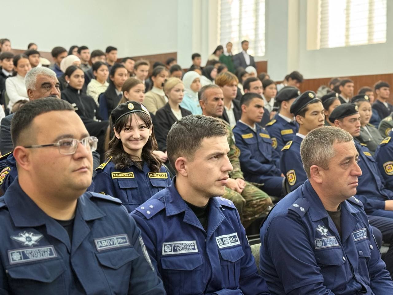 Toshkent viloyati FVBB tomonidan faxriylar hamda yosh avlod vakillari ishtirokida “Qutqaruvchilik – sharafli kasb” mavzusida maʼnaviy-maʼrifiy tadbir oʻtkazildi