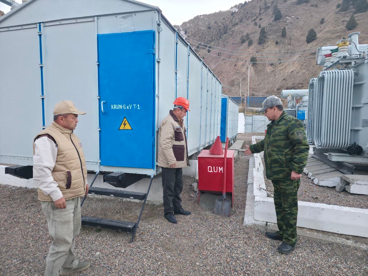 Surxondaryo viloyati FVB va "Qamchiq" maxsus qidiruv, yong‘in-qutqaruv boshqarmasi tomonidan qish mavsumini betalafot o‘tkazish borasida keng qamrovli profilaktik tadbirlar olib borilmoqda