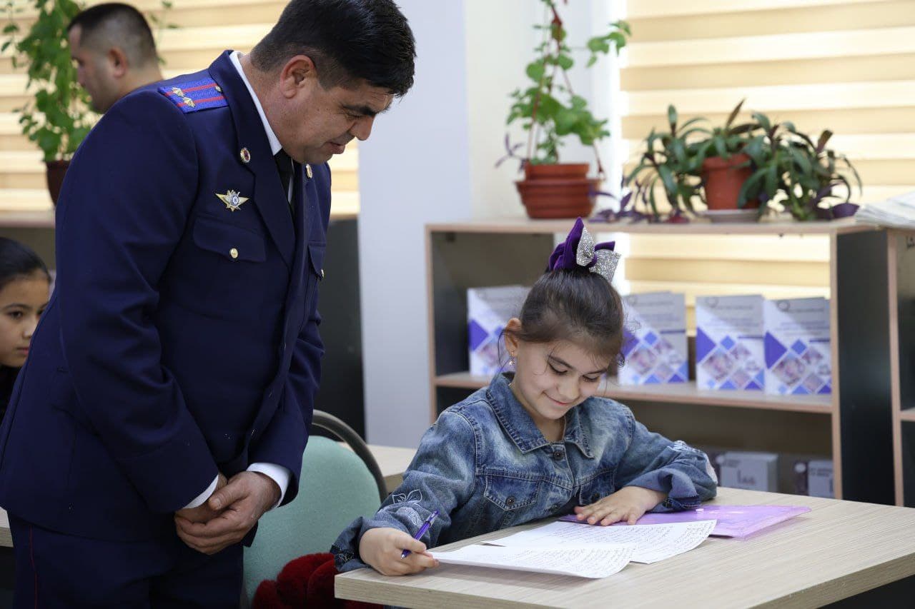 Konstitutsiya - inson qadri, erkinlik, tenglik va adolat garovi! Hududlarda ushbu shior ostida ma'naviy-ma'rifiy tadbirlar o‘tkazildi