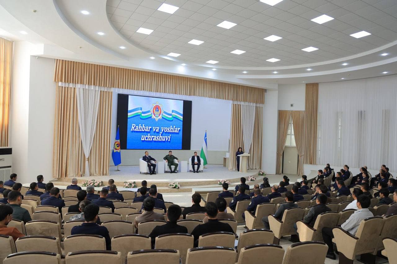 Konstitutsiya - inson qadri, erkinlik, tenglik va adolat garovi! Hududlarda ushbu shior ostida ma'naviy-ma'rifiy tadbirlar o‘tkazildi