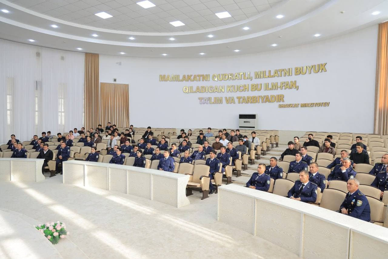 Konstitutsiya - inson qadri, erkinlik, tenglik va adolat garovi! Hududlarda ushbu shior ostida ma'naviy-ma'rifiy tadbirlar o‘tkazildi