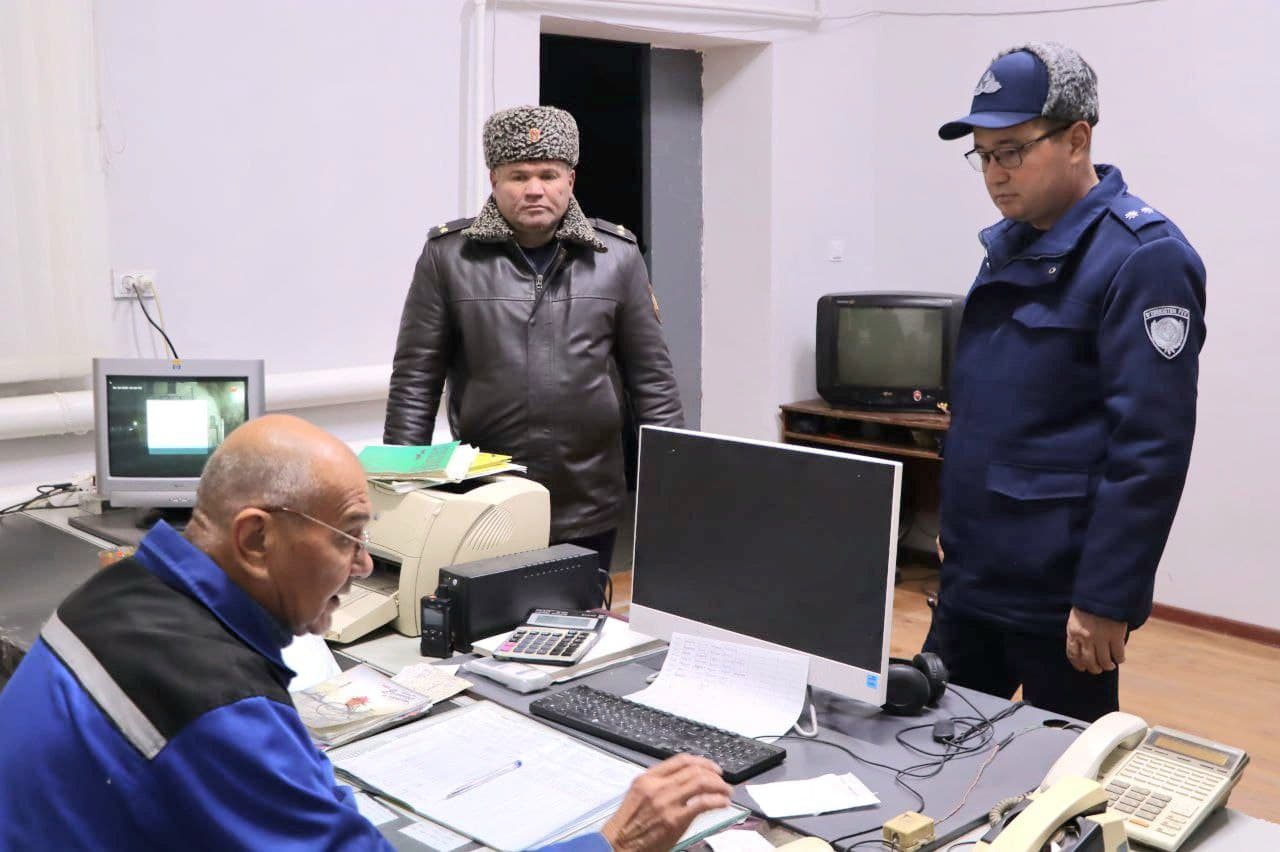 Qoraqalpogʻiston Respublikasi va Samarqand viloyati FVB rahbarlari tomonidan “Yongʻin xavfsizligi oyligi” doirasida tungi nazorat-profilaktika tadbirlari amalga oshirildi.