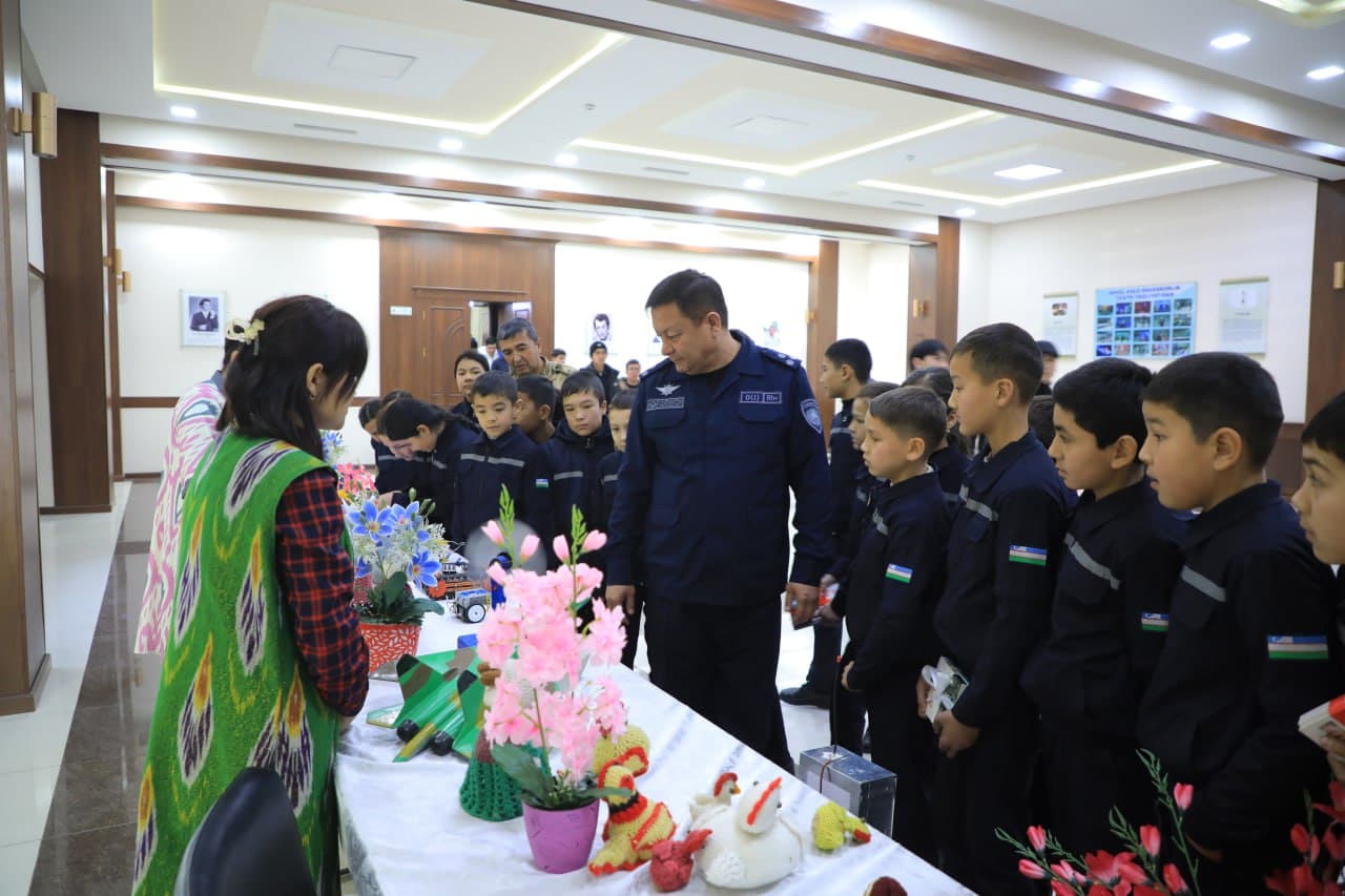 "Konstitutsiya — bosh qomusimiz" shiori ostida ma'naviy-ma'rifiy tadbirlari o‘tkazildi