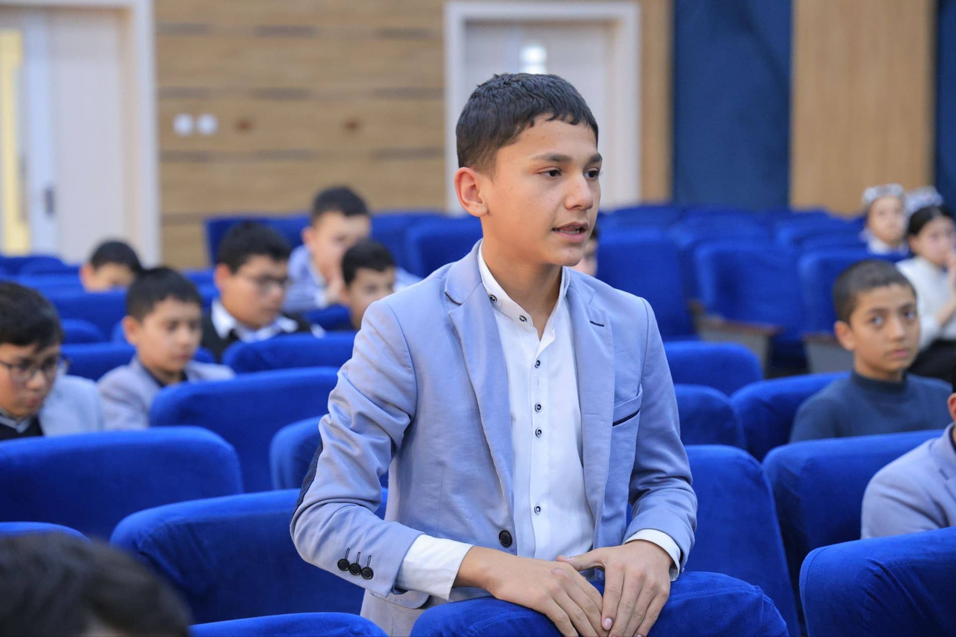 Qorako‘l tumanida "Rahbar va yoshlar" uchrashuvi ma'naviy-ma'rifiy tadbiri o‘tkazildi