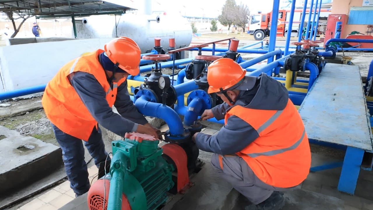 Sirdaryo viloyatining Mirzaobod va Sirdaryo tumanlarida FVDT quyi tizimlarining boshqaruv organlari, kuch va vositalari bilan hamkorlikdagi qoʻmondonlik-shtab oʻquv mashqi oʻtkazilmoqda.