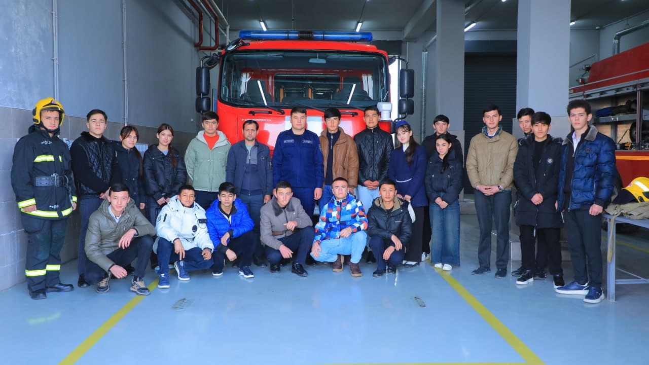 Samarqand viloyati Favqulodda vaziyatlar boshqarmasida oʻquvchilar, talabalar va otaliqqa olingan yoshlar ishtirokida “Ochiq eshiklar kuni” maʼnaviy-maʼrifiy tadbiri oʻtkazildi.