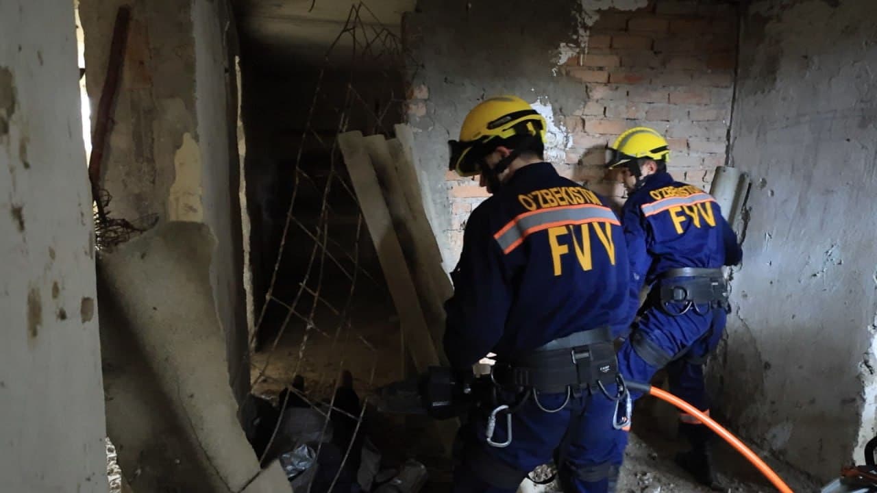 Sirdaryo viloyatining Mirzaobod va Sirdaryo tumanlarida FVDT quyi tizimlarining boshqaruv organlari, kuch va vositalari bilan hamkorlikdagi qoʻmondonlik-shtab oʻquv mashqi oʻtkazilmoqda.