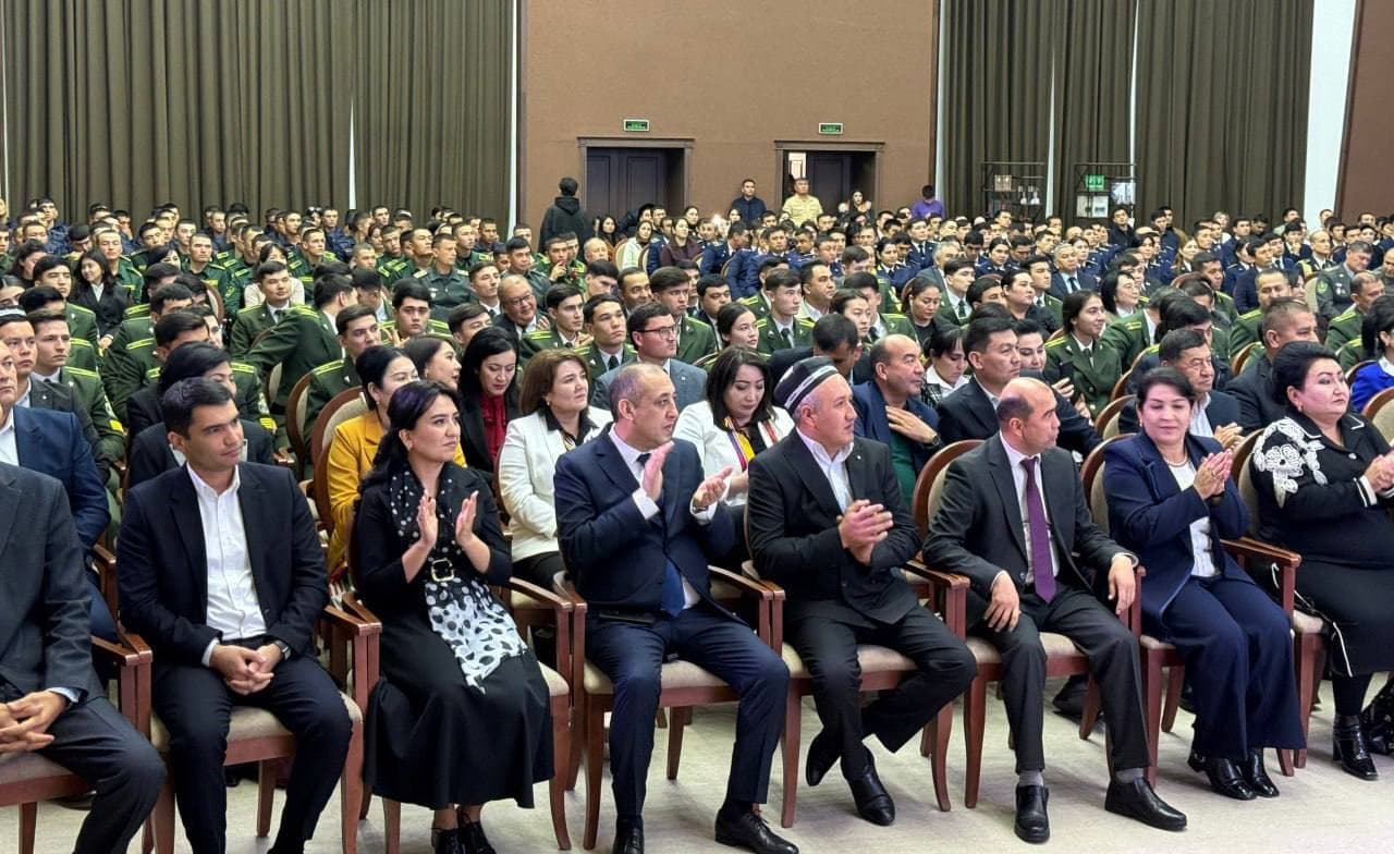 FVV “Eng namunali vazirlik va idora” tanlovida “Eng faol kitobxon vazirlik” nominatsiyasi gʻolibligini qoʻlga kiritdi