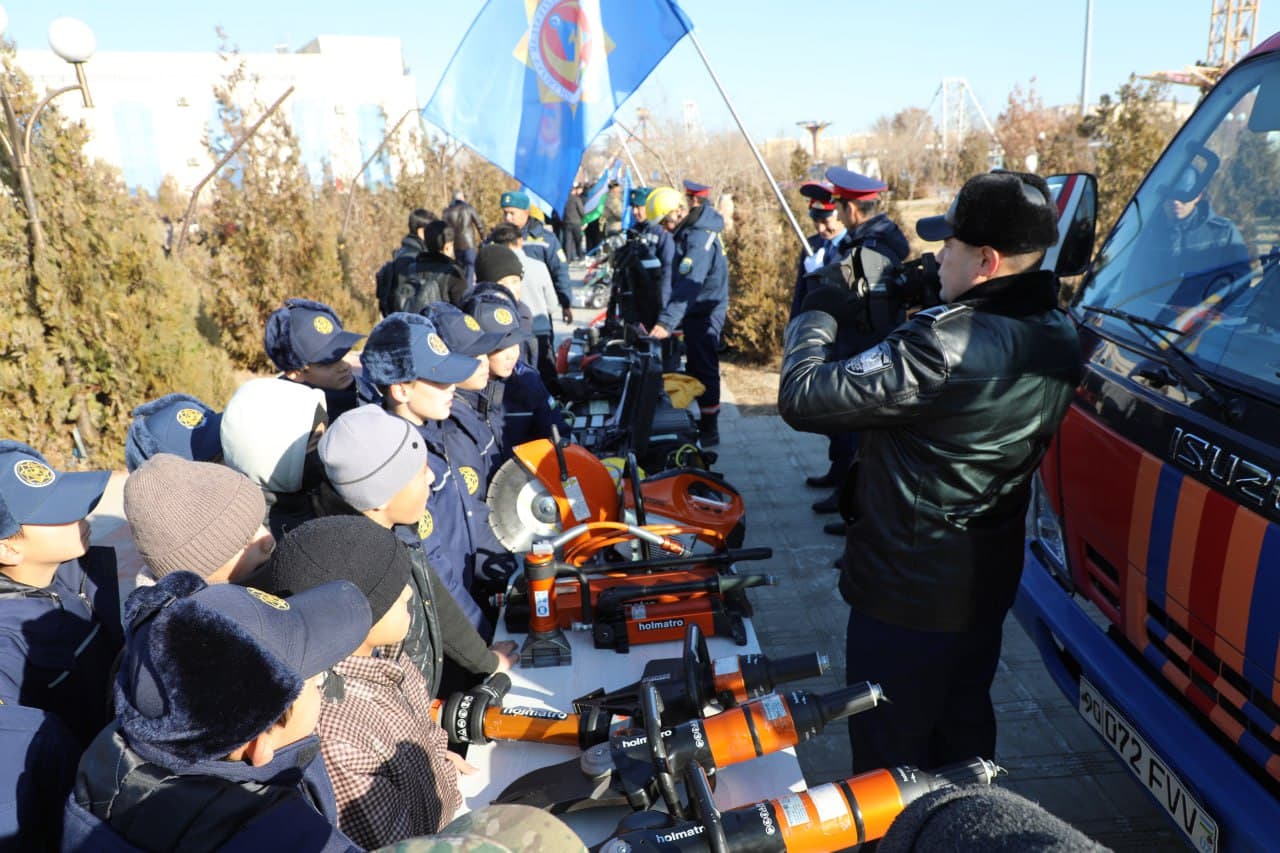 “Milliy armiya – Ona yurt qalqoni, tinchligimiz posboni!”