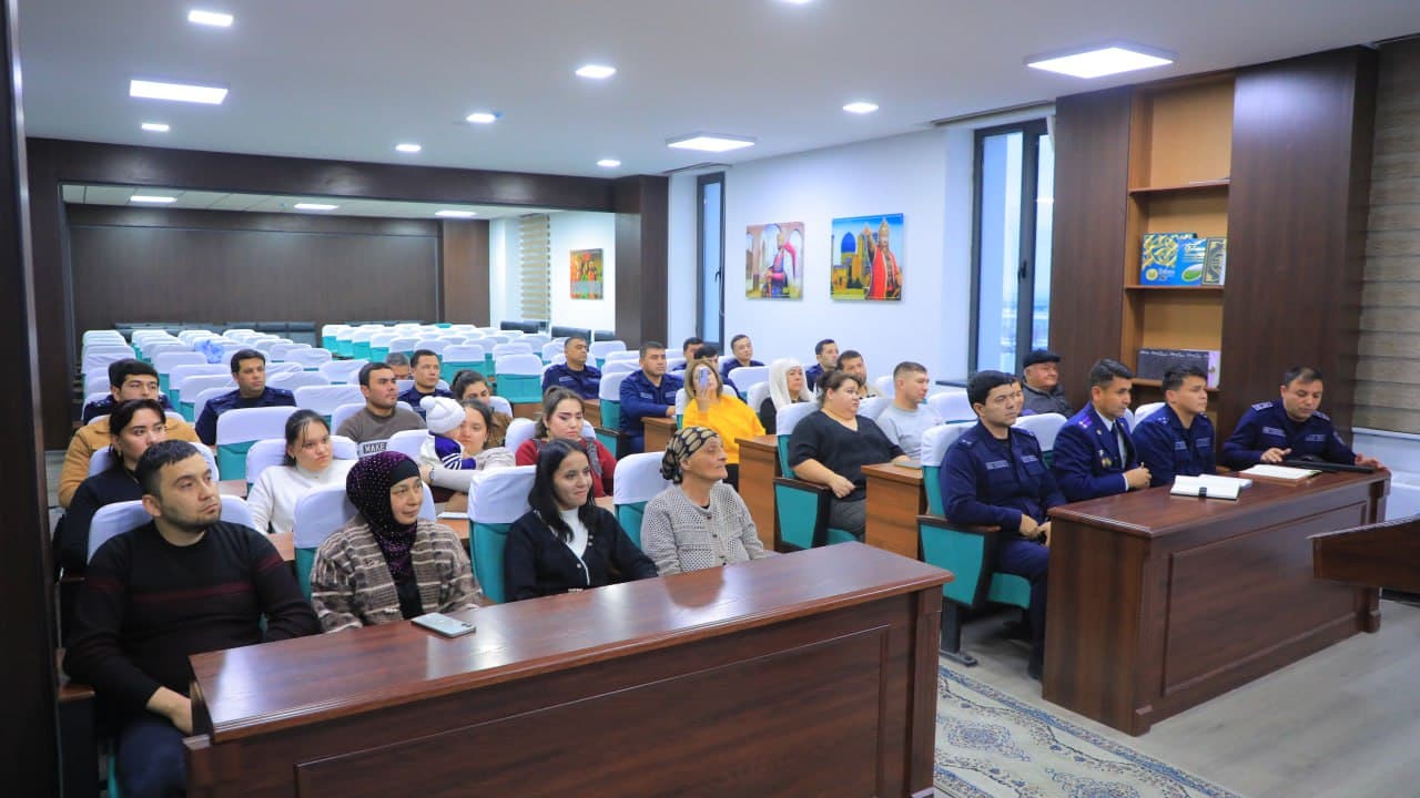 Harbiy-vatanparvarlik oyligi doirasida askar ota-onalari eʼzozlandi