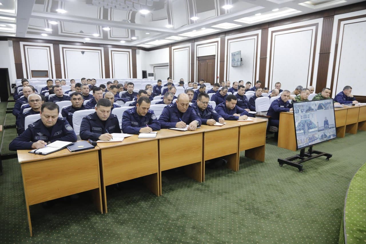 Favqulodda vaziyatlar vaziri general-mayor B.B.Kudratxodjayev yangi yil bayrami tadbirlari oʻtkaziladigan maskanlarda profilaktik tadbirlarni kuchaytirish yuzasidan masʼullarga topshiriqlar berdi