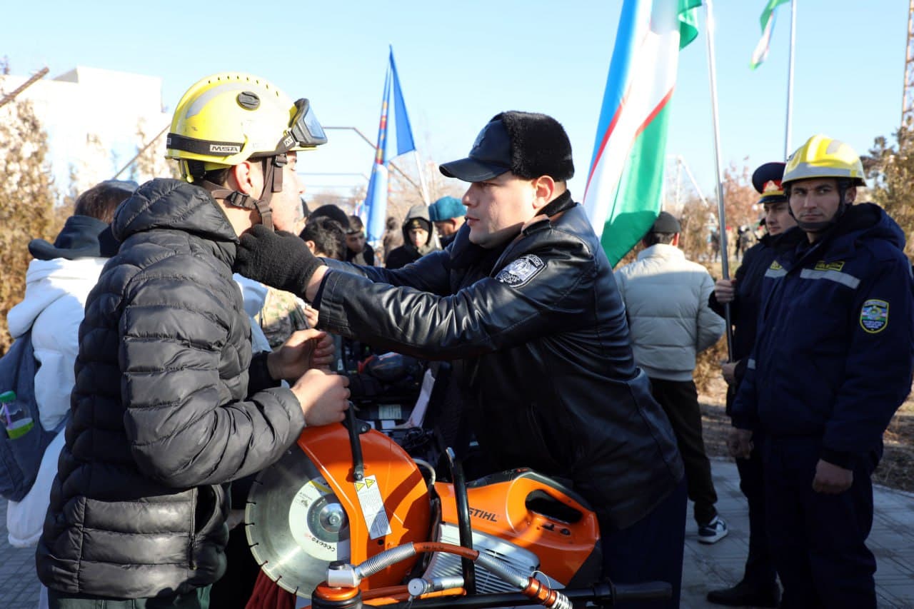 “Milliy armiya – Ona yurt qalqoni, tinchligimiz posboni!”