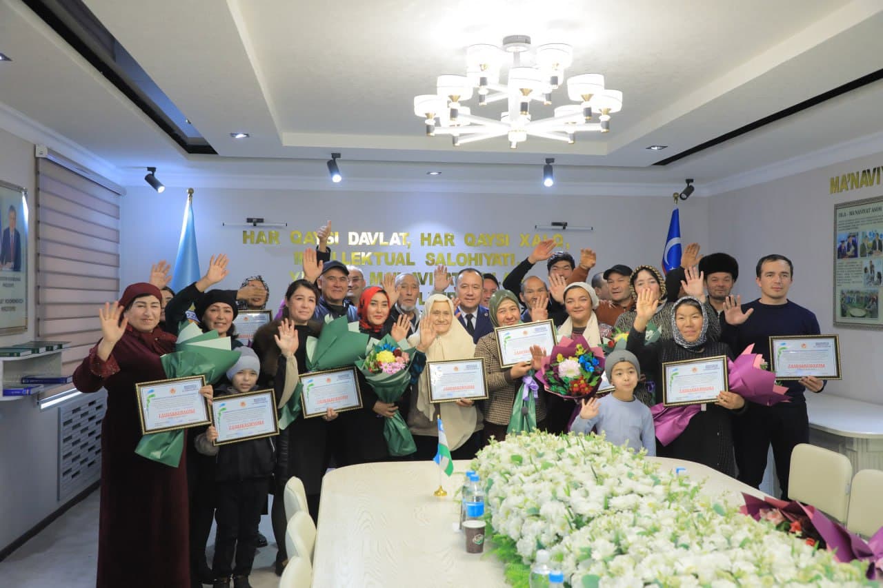 “Qutqaruvchi (askar) ota-onalarini sharaflaymiz”