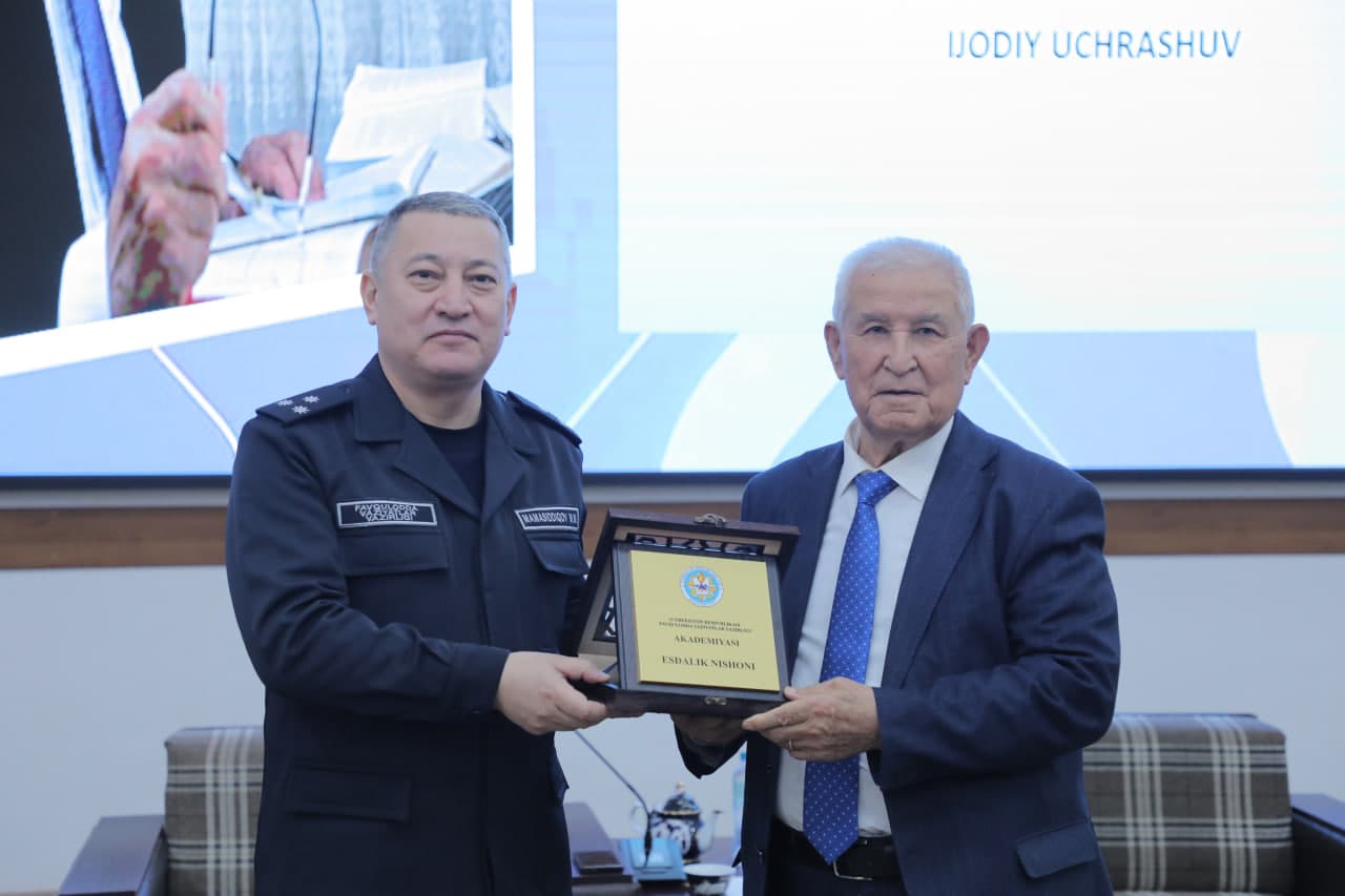 FVV Akademiyasida “Milliy armiya — ona yurt qalqoni, tinchligimiz posboni!” shiori ostida maʼnaviy-maʼrifiy tadbir oʻtkazildi