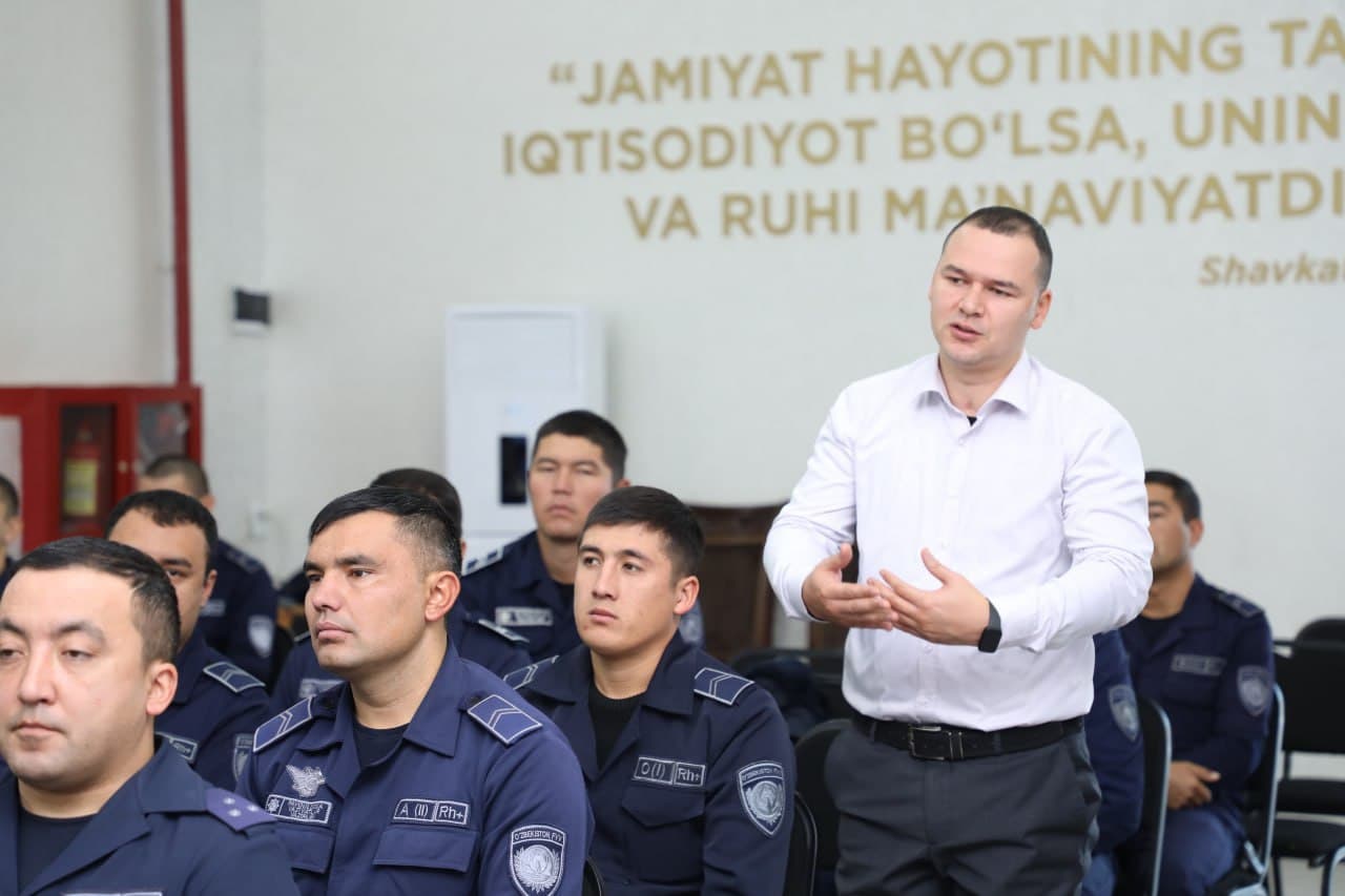 Rahbar va yoshlar muloqoti: masʼuliyat, vatanparvarlik va xizmat burchi