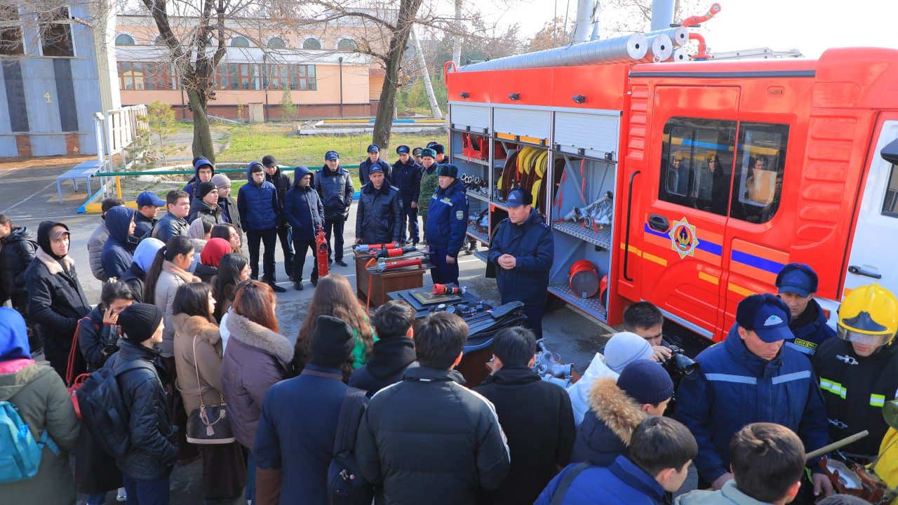 "Milliy armiya — Ona yurt qalqoni, tinchligimiz posboni!