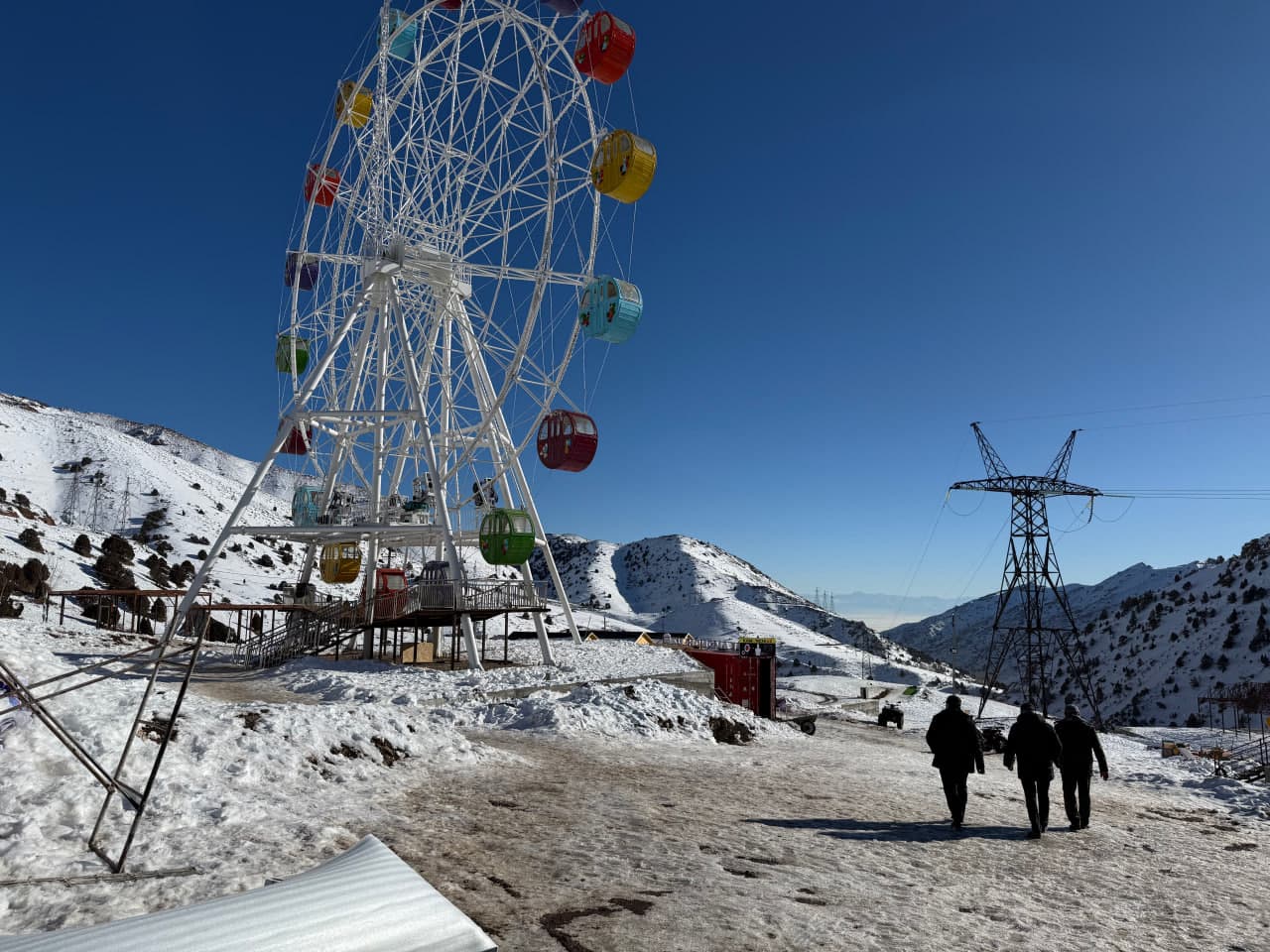 Favqulodda vaziyatlar vaziri general-mayor B.B.Kudratxodjayev “Qamchiq” dovonida oʻrganish ishlarini olib bordi