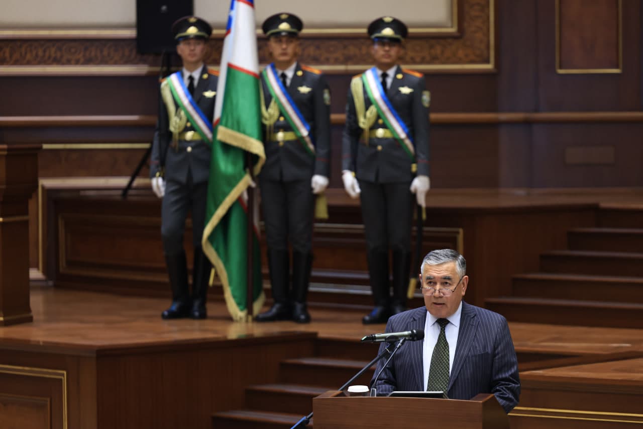 Oliy Majlis Senatida 14-yanvar – Vatan himoyachilari kuniga bagʻishlangan seminar oʻtkazildi. Unda FVV vakillari va Akademiya kursantlari ham ishtirok etdi.