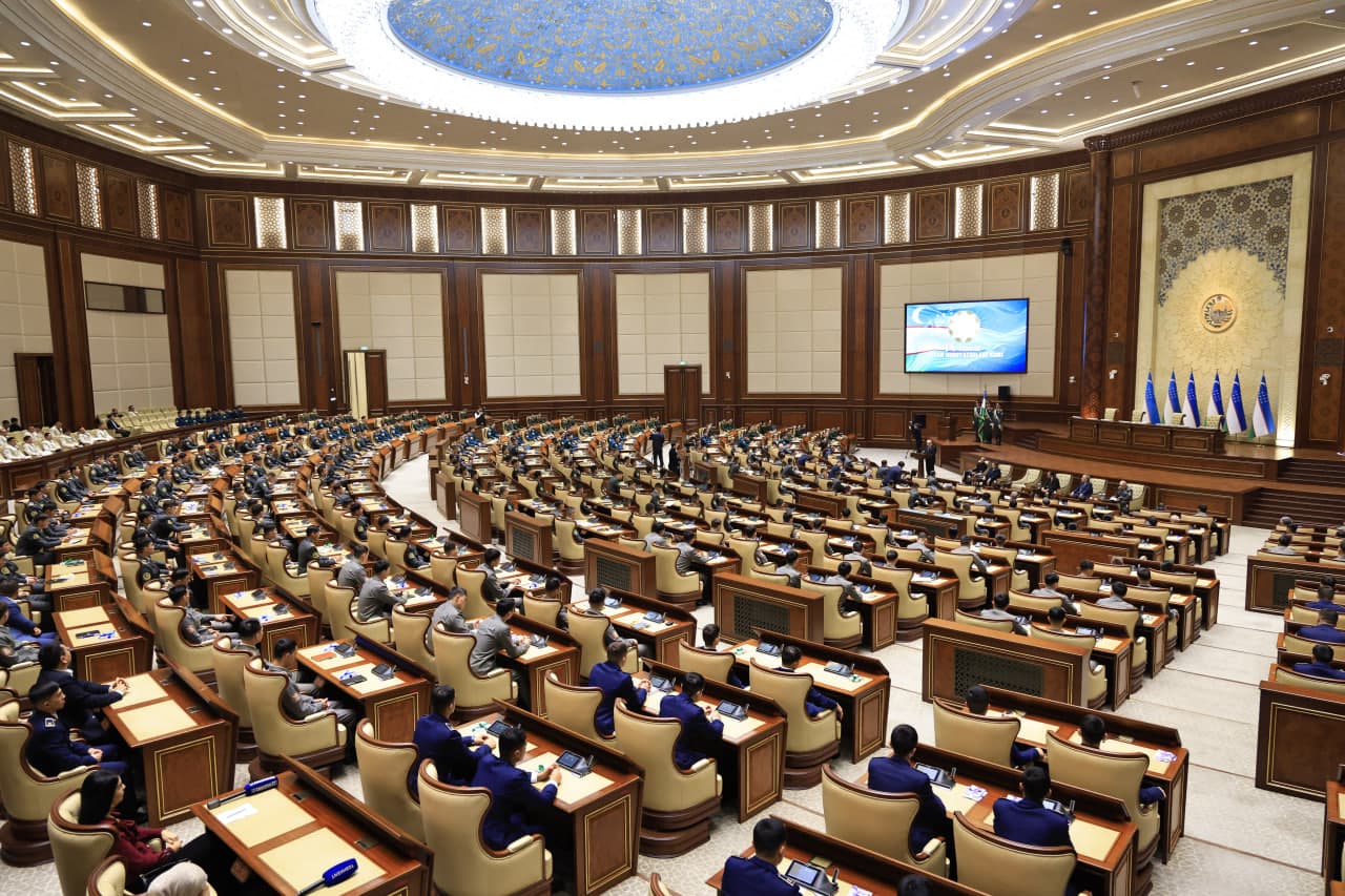 Oliy Majlis Senatida 14-yanvar – Vatan himoyachilari kuniga bagʻishlangan seminar oʻtkazildi. Unda FVV vakillari va Akademiya kursantlari ham ishtirok etdi.