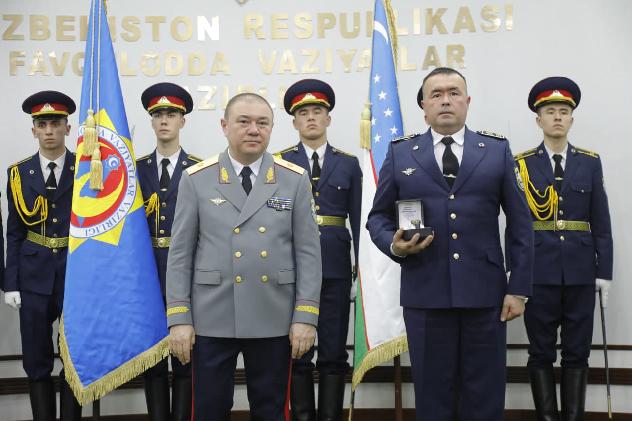 Oʻzbekiston Respublikasi Qurolli Kuchlari tashkil etilganligining 34 yilligi va Vatan himoyachilari kuni munosabati bilan Favqulodda vaziyatlar vazirligida tantanali tadbir oʻtkazildi