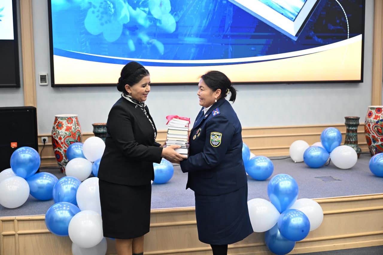 Harbiy ayollar ishtirokida "Kitobxon harbiy oilalar" mavzusida ma’naviy-ma’rifiy tadbir tashkil etildi