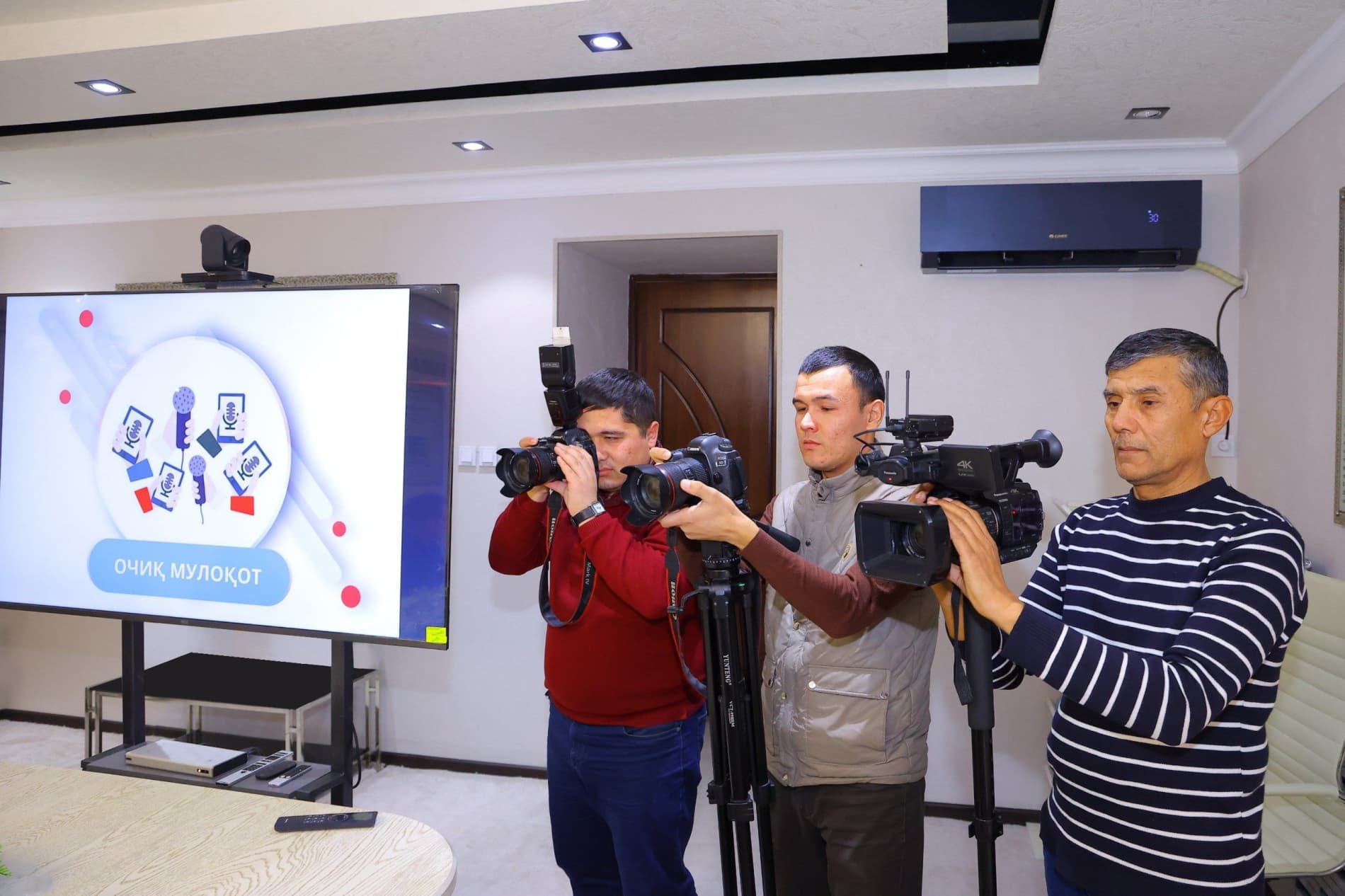 Namangan viloyati Favqulodda vaziyatlar boshqarmasida OAV vakillari, jurnalist va blogerlar ishtirokida ochiq muloqot bo‘lib o‘tdi.