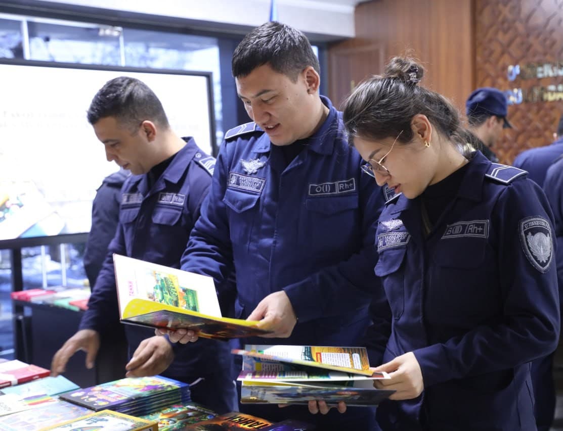 Favqulodda vaziyatlar vazirligining hududiy va tarkibiy tuzilmalarida "Kitob yarmarkasi', "Mutolaa soati", "Kitob taqdimoti" kabi ma'naviy-ma'rifiy tadbirlari o‘tkazilmoqda