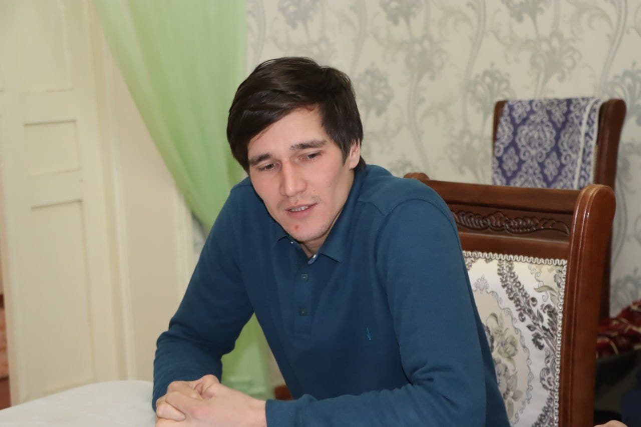 Qoraqalpog‘iston Respublikasi FVB boshlig‘i tizimga biriktirilgan yoshlar bilan profilaktik suhbatlar olib bormoqda