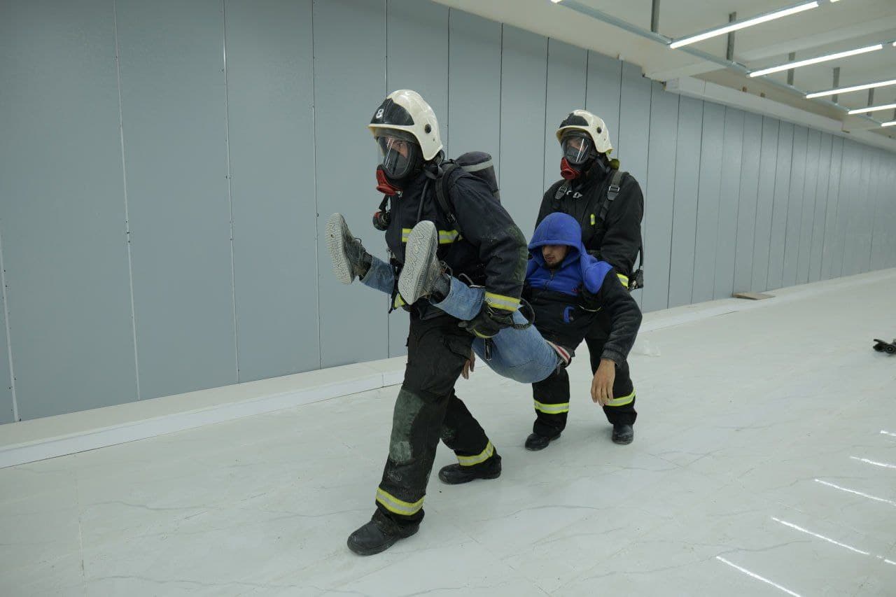 Buxoro viloyati FVB tomonidan Gʻijduvon tumanida joylashgan yirik savdo majmuasida maxsus-taktik o‘quv mashqlari o‘tkazildi