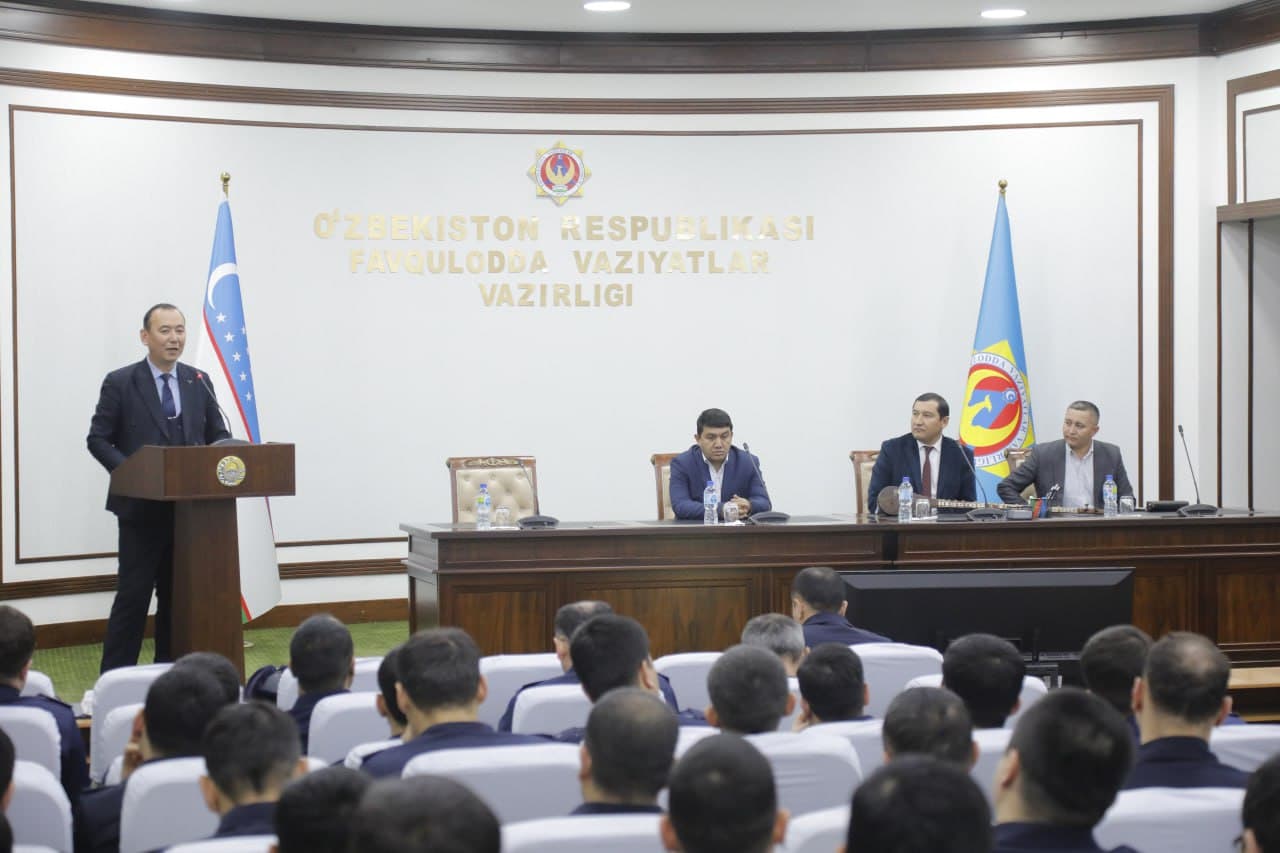 FVV Markaziy apparatida “Maʼnaviy yuksalish va vatanparvarlik kuni” doirasida “Alisher Navoiy merosi – maʼnaviy - maʼrifiy yuksalish manbai” mavzusida maʼnaviy - maʼrifiy tadbir boʻlib oʻtdi