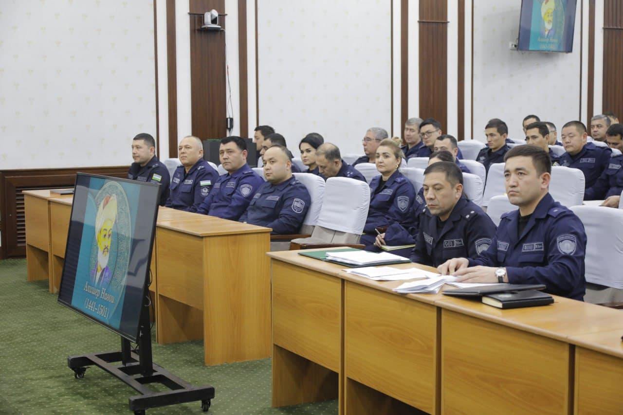 FVV Markaziy apparatida “Maʼnaviy yuksalish va vatanparvarlik kuni” doirasida “Alisher Navoiy merosi – maʼnaviy - maʼrifiy yuksalish manbai” mavzusida maʼnaviy - maʼrifiy tadbir boʻlib oʻtdi