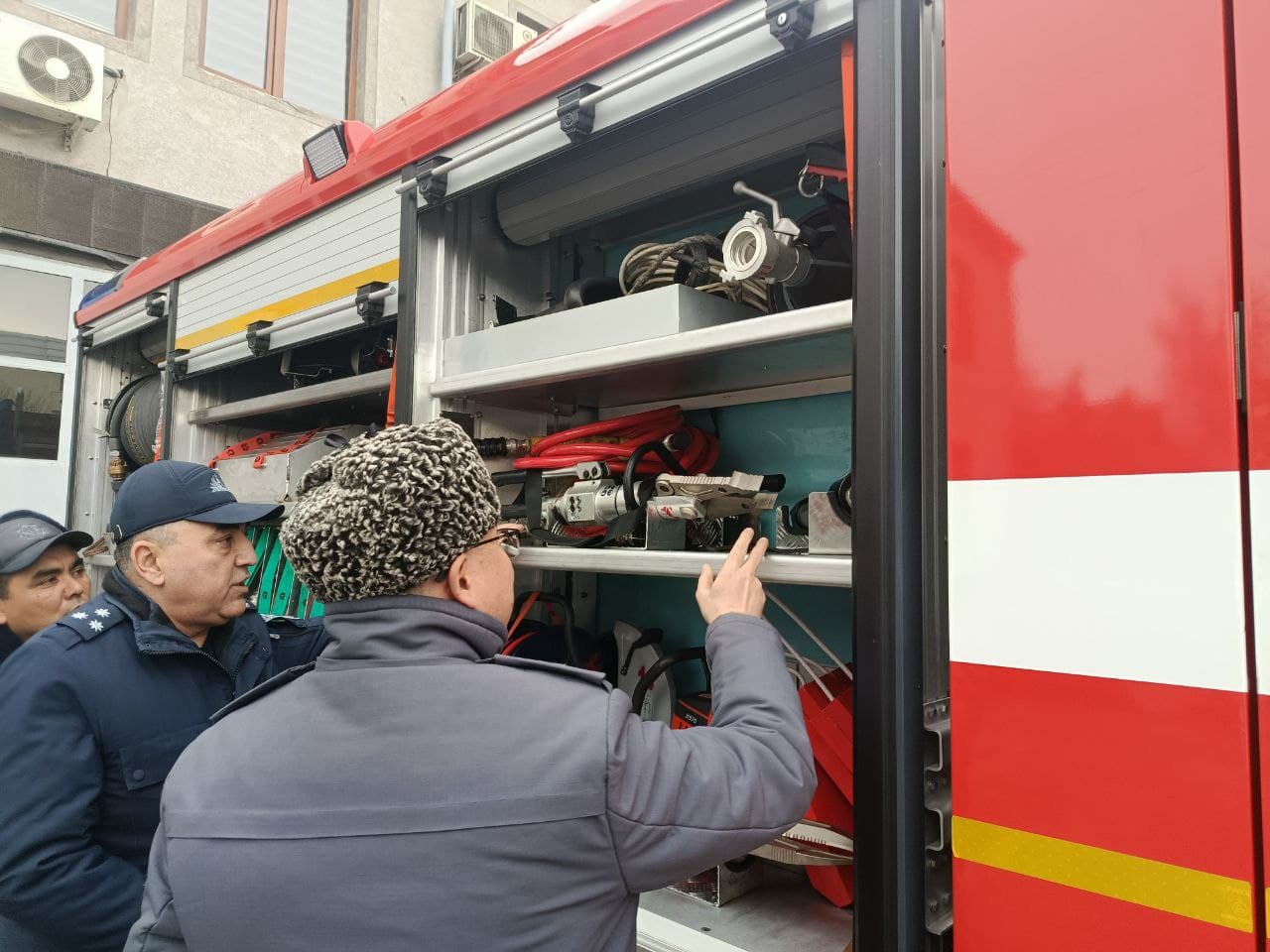 Favqulodda vaziyatlar vaziri general-mayor A.I.Ikromov Toshkent shahar, Shayxontohur tumani favqulodda vaziyatlar boʻlimida oʻrganish ishlarini olib bordi.