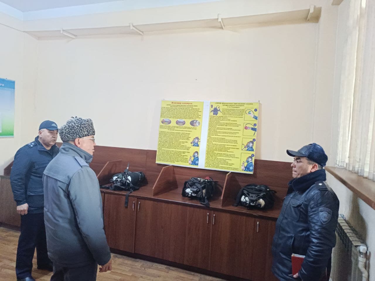 Favqulodda vaziyatlar vaziri general-mayor A.I.Ikromov Toshkent shahar, Shayxontohur tumani favqulodda vaziyatlar boʻlimida oʻrganish ishlarini olib bordi.