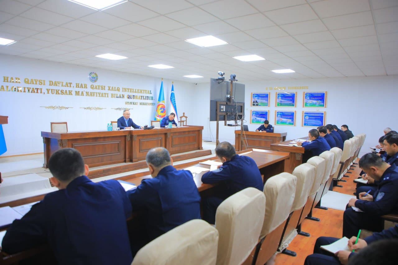 Фавқулодда вазиятлар вазири генерал-майор А.И.Икрамов видеоселектор йиғилиш ўтказди