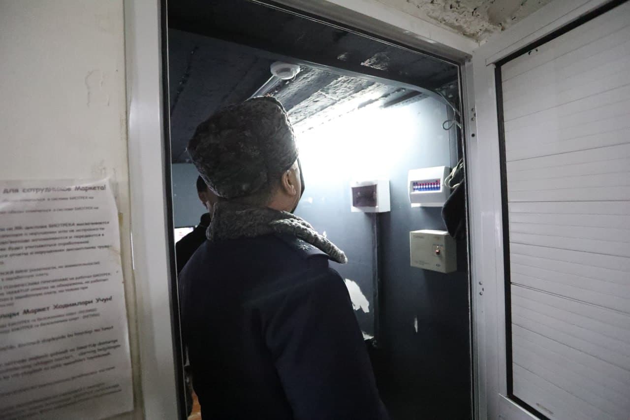 Chirchiq shahrida joylashgan yirik savdo majmuasida maxsus taktik-oʻquv mashgʻuloti oʻtkazildi